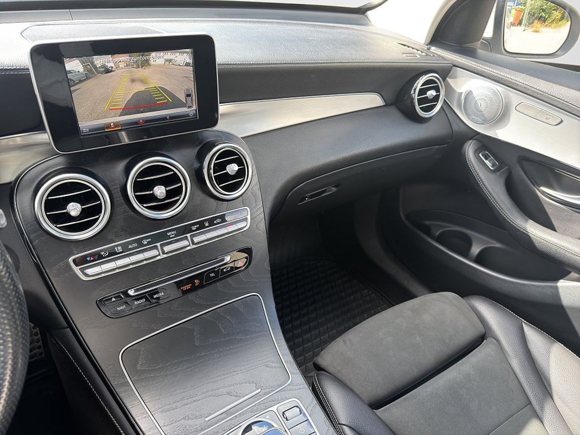 Mercedes-Benz GLC 220 d 4MATIC