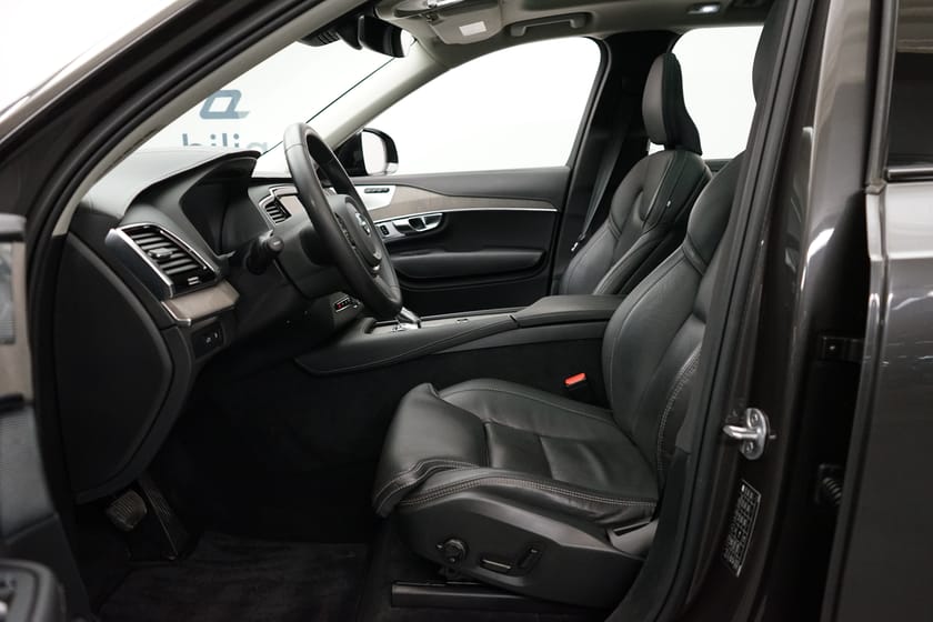 Bild 5 av Volvo XC90 7-seater Recharge T8 Ultimate Dark Edition, Taklucka, Dragkrok, Navigation, Head Up Display