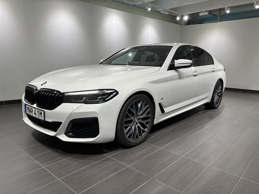 Bild 1 av BMW 520d xDrive Sedan 3,95% M Sport Navi Värmare Fartpilot HiFi Drag