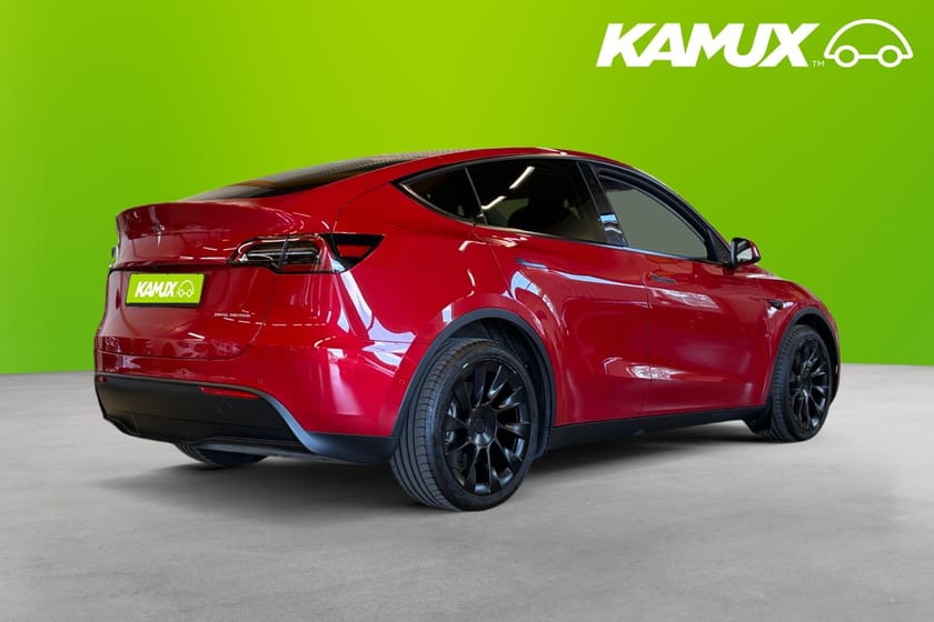Bild 4 av Tesla Model Y Long Range AWD 514hk B-kam Pano Navi