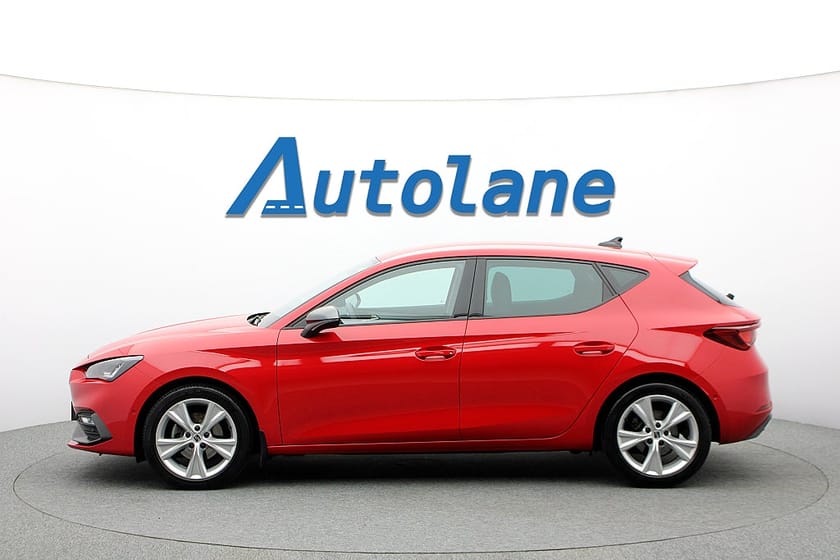 Bild 5 av SEAT Leon 1.5 eTSI FR Cockpit, GPS, Kamera, CarPlay 150hk