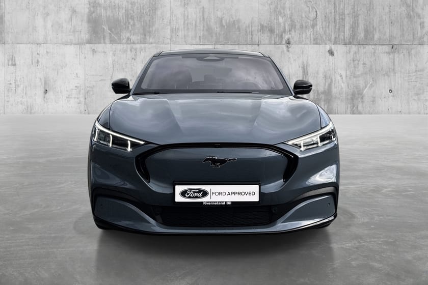 Bilde 2 av Ford Mustang Mach-E Long Range AWD REGISTRERT 07.2024,SERVICEAVTALE,PANORAMA TAK,CARPLAY+