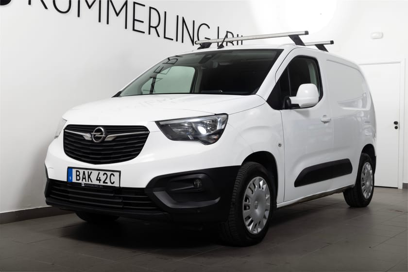 Bild 2 av Opel Combo Cargo 1.5 BlueHDi 130 EAT 131hk Leasebar/Drag/Värmare/Keyless