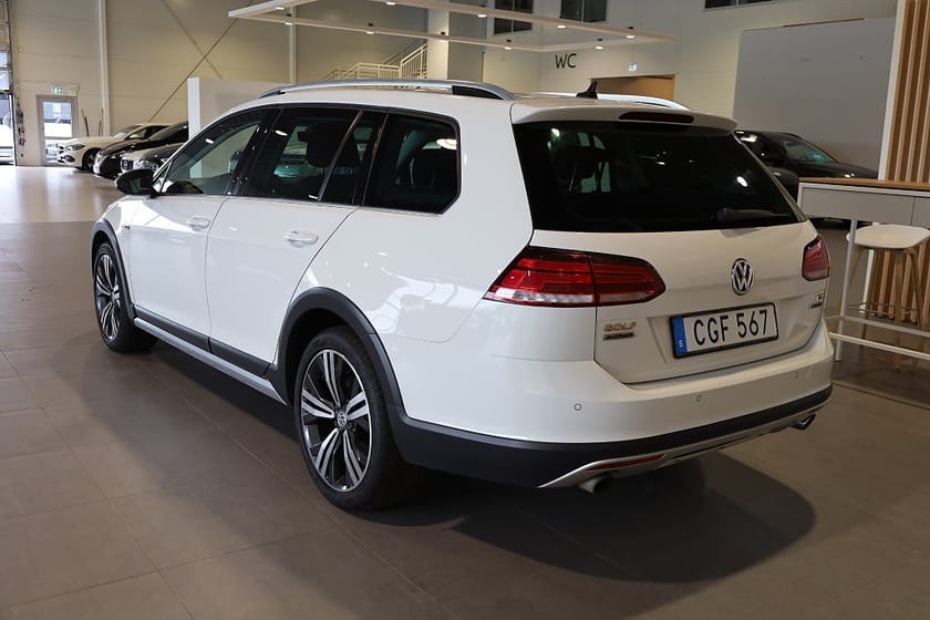 Bild 5 av Volkswagen Golf Alltrack 1.8 TSI 4Motion | Drag | P-Värmare | B-Kamera