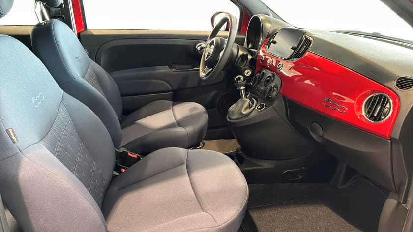 Bild 3 av Fiat 500 Hybrid HEV Cult 70hk p-sensor & Navigation