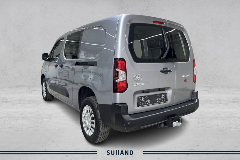 Bilde 3 av Toyota ProAce City 1,5 D 130hk 4X4, Krok, Skyvedører begge sider, LAV KM!