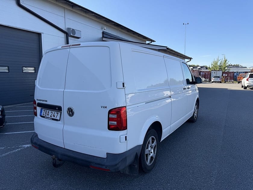 Bild 2 av Volkswagen Transporter T30 2.0 TDI BMT Euro 6  Lång