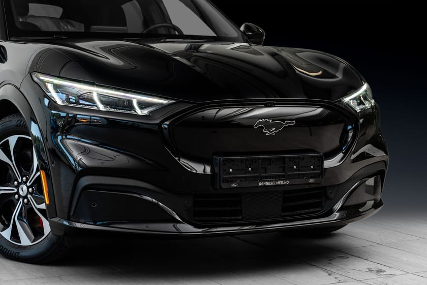 Bilde 2 av Ford Mustang Mach-E Long Range AWD LR AWD/ Premium/Panorama/360 kamera/Hengerfeste