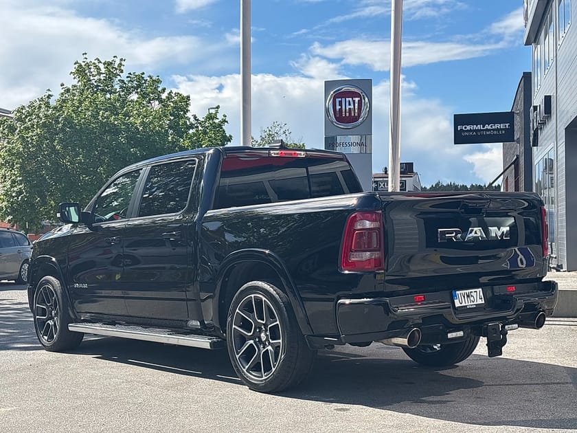 Bild 5 av RAM 1500 Crew Cab 5.7 V8 HEMI 4x4 | Stora skärmen | Ledramp | Flaklock