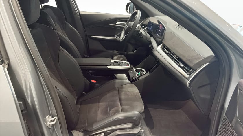 Bild 3 av BMW iX2 xDrive30 M Sport Rattvärme, Dragkrok