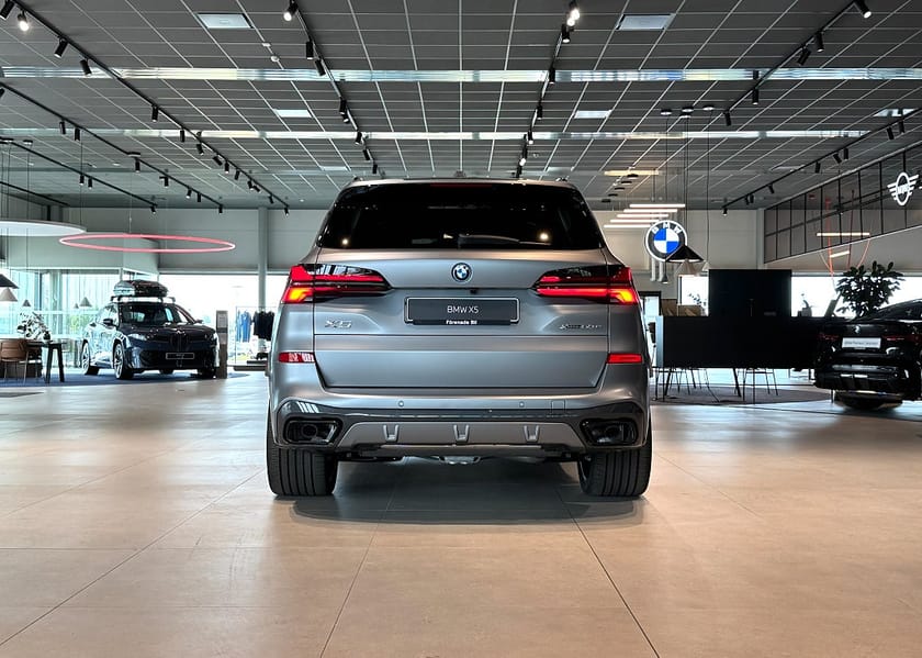 Bild 5 av BMW X5 xDrive50e M Sport Pro D/A Pro Sky Lounge Drag Massage