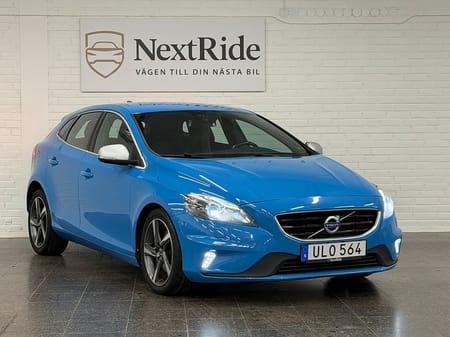 Volvo V40 T2 R-Design | Värmare | Bluetooth | Halvskinn |SoV-Hjul