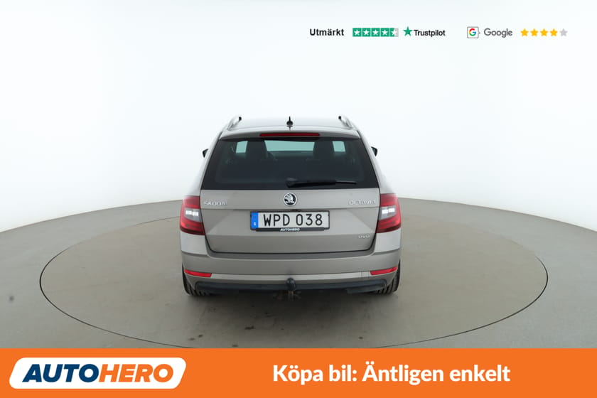 Bild 4 av Škoda Octavia Kombi 2.0 TDI Style 4x4 / Kamera, Drag, CarPlay, ACC