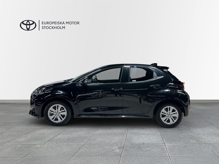 Bild 3 av Toyota Yaris Hybrid 115 1,5 HSD ACTIVE KOMFORTPAKET / V-HJUL/ MOMS!