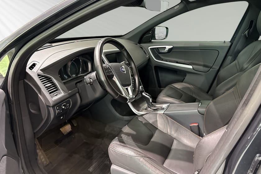 Bild 4 av Volvo XC60 D4 AWD Summum Business E PRO / Vinterhjul ingår