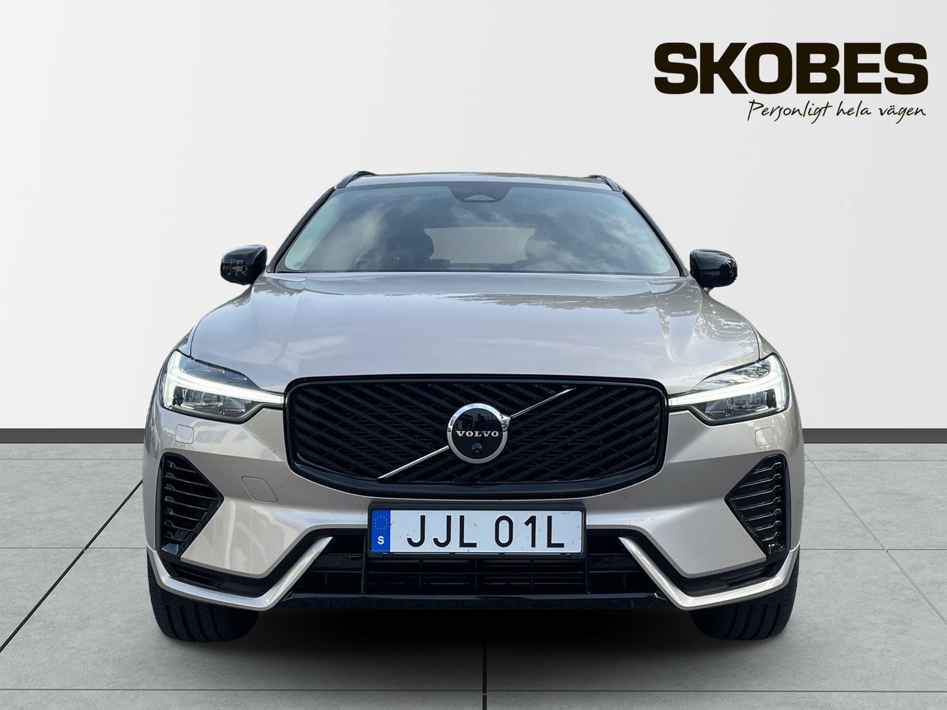 Volvo XC60 T6 Plus Dark Nordic Edition 2026, bild 2/3
