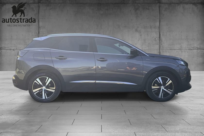 Bilde 4 av Peugeot 3008 HYBRID4 300 GT PHEV 300hk 4x4/Hengerfeste/Navi/Kamera++