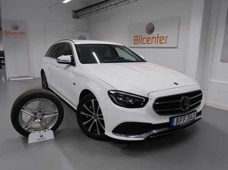 Mercedes-Benz E 300 T de EQ Power V-Däck ingår Drag-Kamera-Navi-Adaptiv