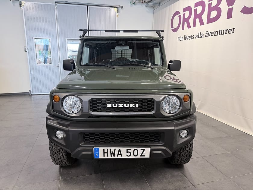 Bild 3 av Suzuki Jimny Torakku Rhino Edition, 4X4 BF Goodrich A/T  Drag Låg mil Moms