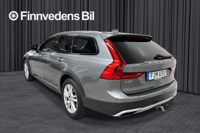 Bild 2 av Volvo V90 Cross Country D4 AWD Advanced SE*SKINN/DRAG/Kamera/Nav/S&V-hjul*