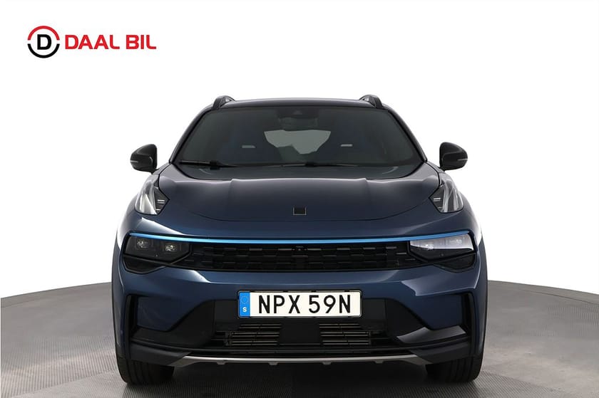 Bild 2 av Lynk & Co 01 PHEV DCT 261HK MORE 3D-VIEW PANO INFINITY® COCKPIT NFC