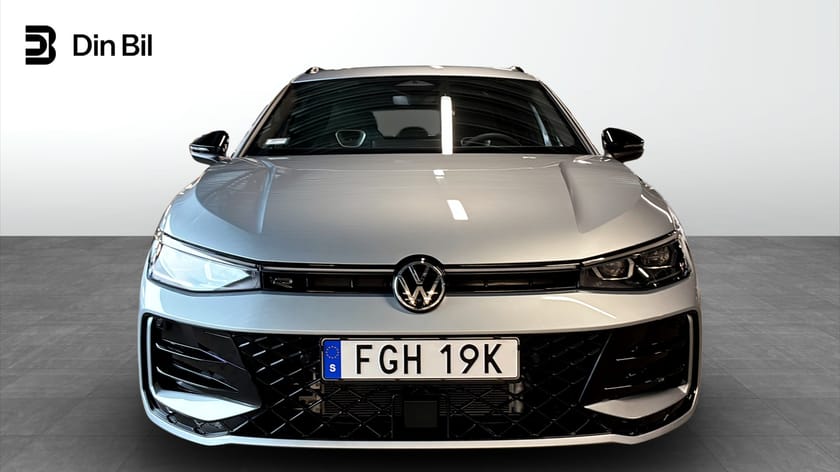 Bild 4 av Volkswagen Passat Variant eHybrid 1.5 TSI e-Hybrid 272HK R-Line / Pano & 360-kamera