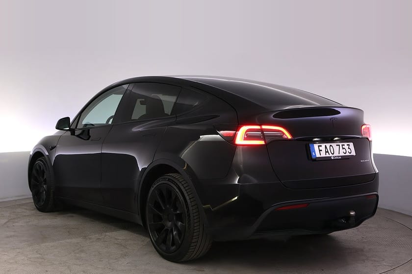 Bild 4 av Tesla Model Y Long Range AWD Uppg.Autop. 20" Panorama Drag