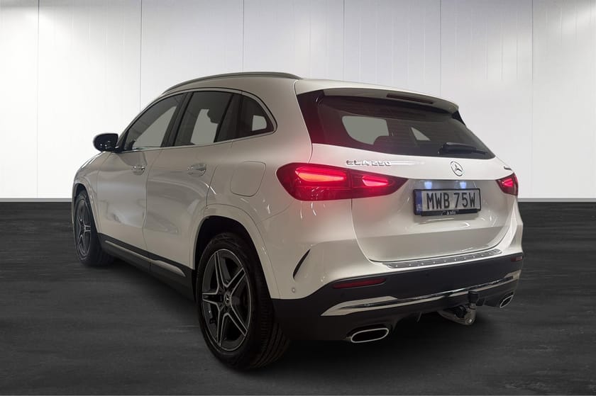 Bild 4 av Mercedes-Benz GLA 250 4MATIC
