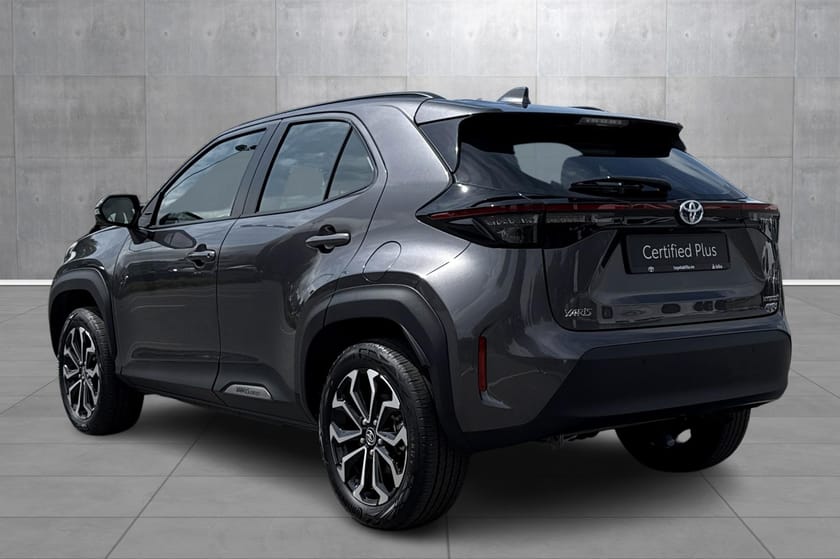 Bilde 3 av Toyota Yaris Cross Hybrid 115 AWD-i AWD Active Tech, 6,40% rente ved 10% EK