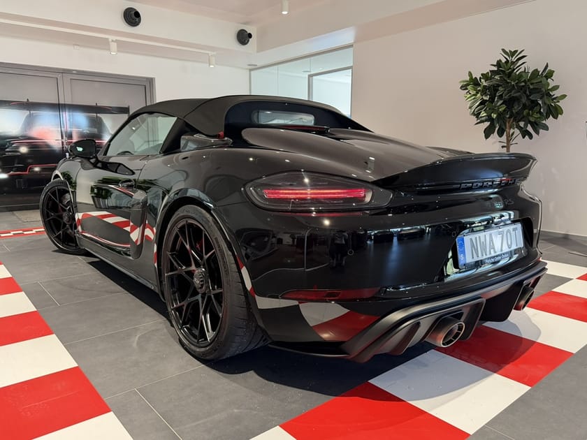 Bild 3 av Porsche 718 Spyder RS 