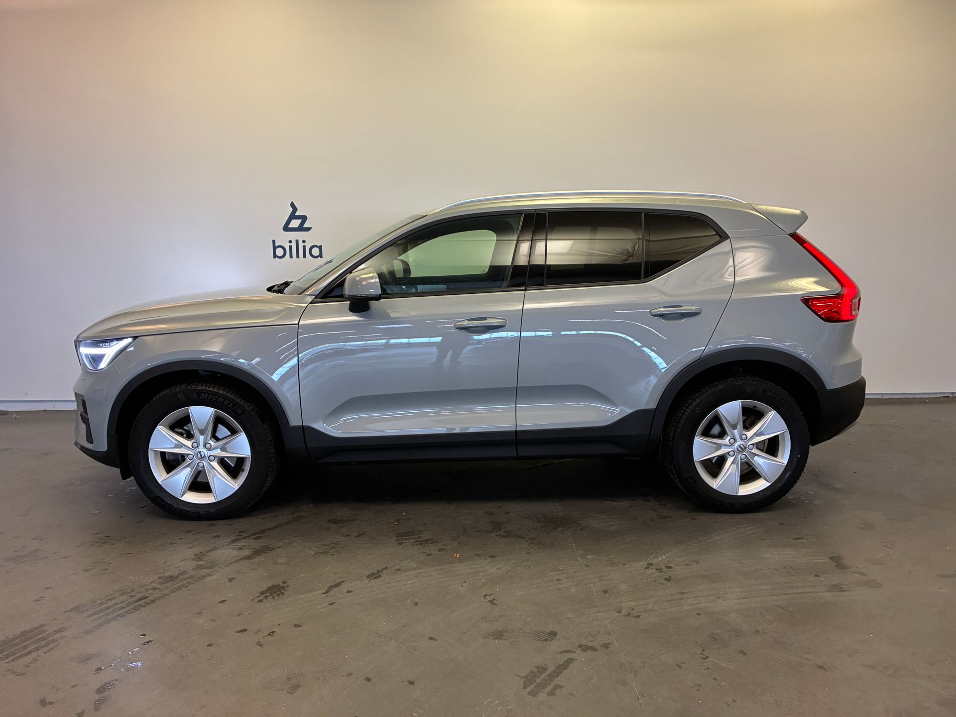 Volvo XC40 B4 FWD Bensin Core 2025, bild 3/10