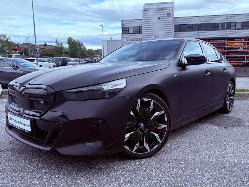 Bilde 3 av BMW i5 M60 xDrive Sedan 6,29% Rente - M Sport PRO-Glasstak-Skinn-Krok