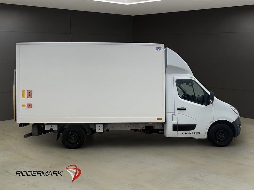 Bild 2 av Renault Master Chassi Cab 2.3dCi Bakgavellyft Värmare 3-Sits Moms