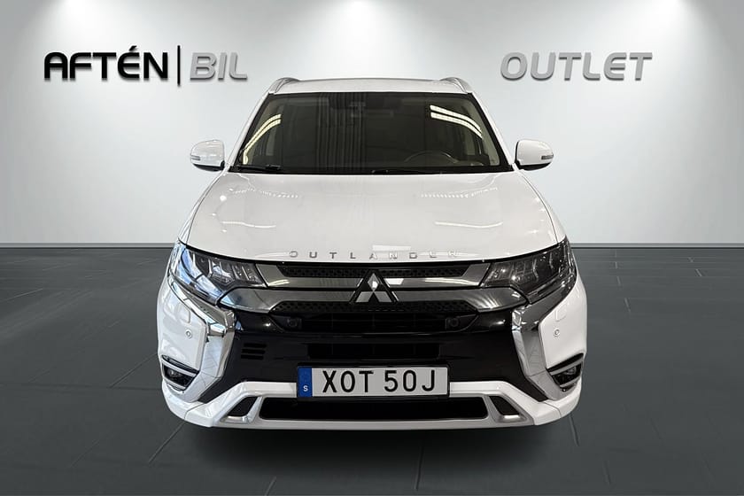 Bild 3 av Mitsubishi Outlander PHEV AWD Fleet Edition Dragkrok B-kam Carplay Keyless