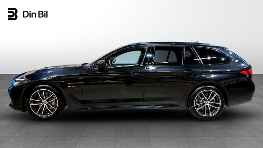 Bild 2 av BMW 530e xDrive Touring M-Sport Shadow Drag Läder Navigatio