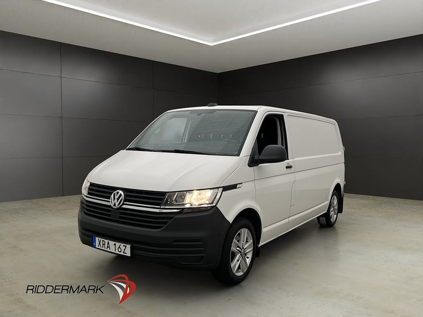Bild 3 av Volkswagen Transporter L2 150hk Värm Drag PDC CARPLAY Moms
