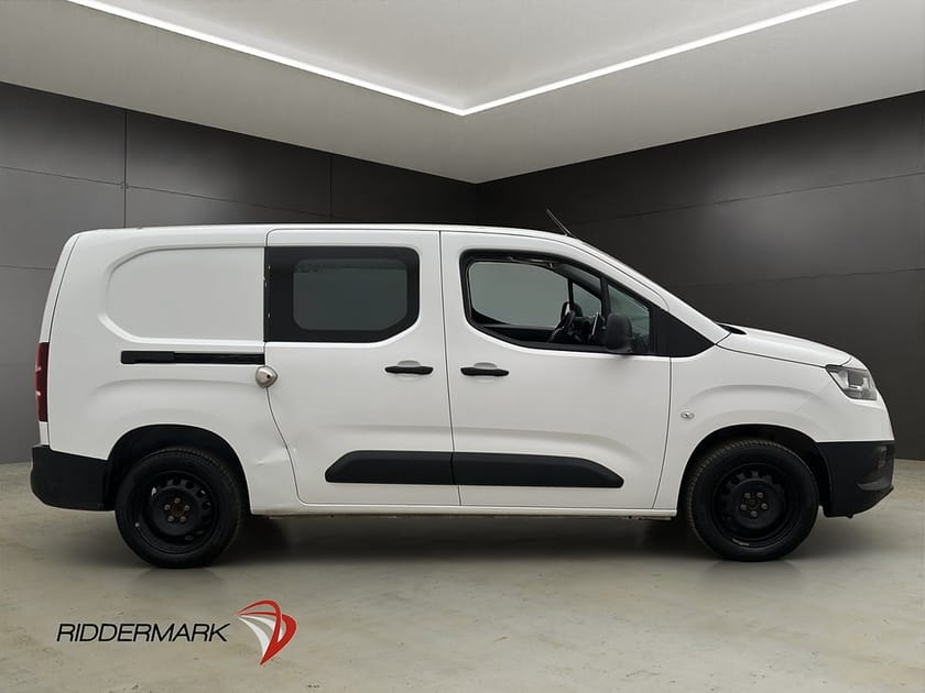 Bild 2 av Toyota ProAce City proace-city L2 Värmare Dragkrok Kamera CARPLAY Moms