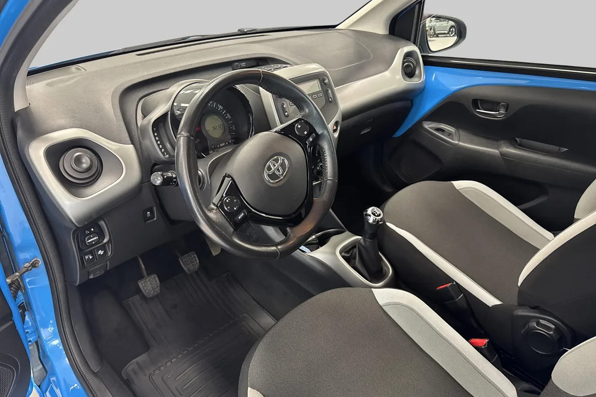 picture of a car