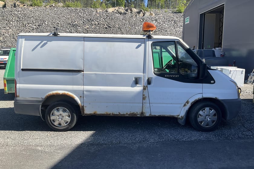 Bild 3 av Ford Transit T260 260 2.2 TDCi Skåp (85hk) Reparationsobjekt