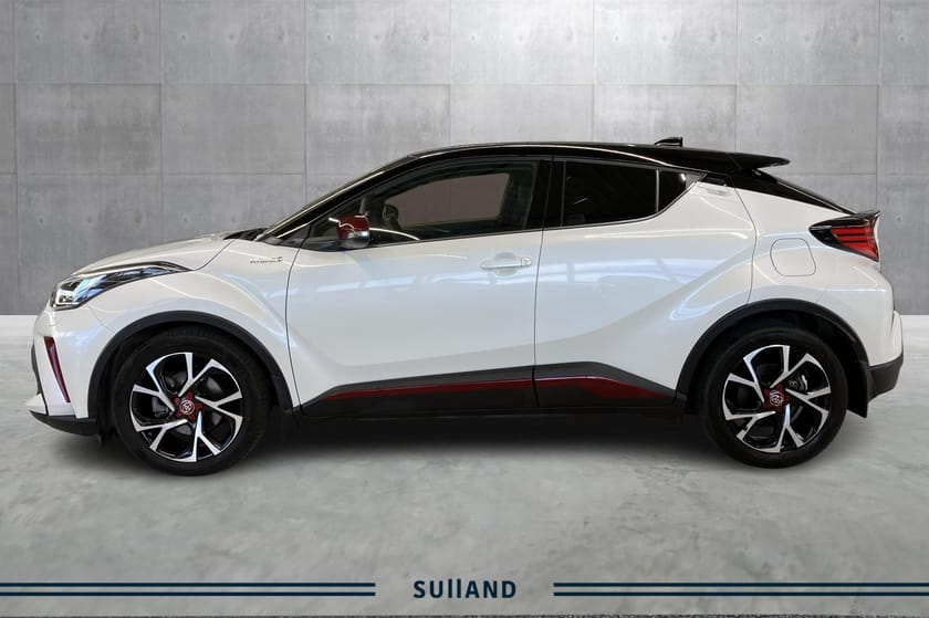 Bilde 2 av Toyota C-HR Hybrid - Lounge Tech Bitone&Alcantara