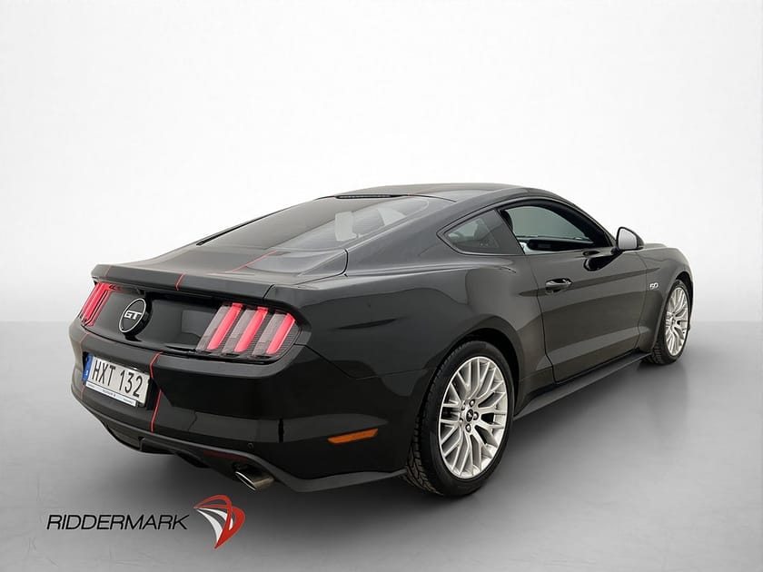 Bild 5 av Ford Mustang GT 5.0 V8 421hk Skinn Svensksåld Tre-brukare