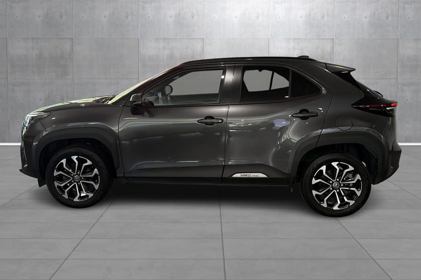 Bilde 2 av Toyota Yaris Cross Hybrid AWD-i