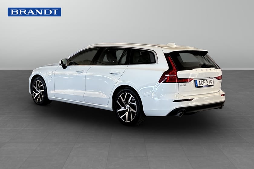 Bild 2 av Volvo V60 T6 TE Momentum Advanced Edition