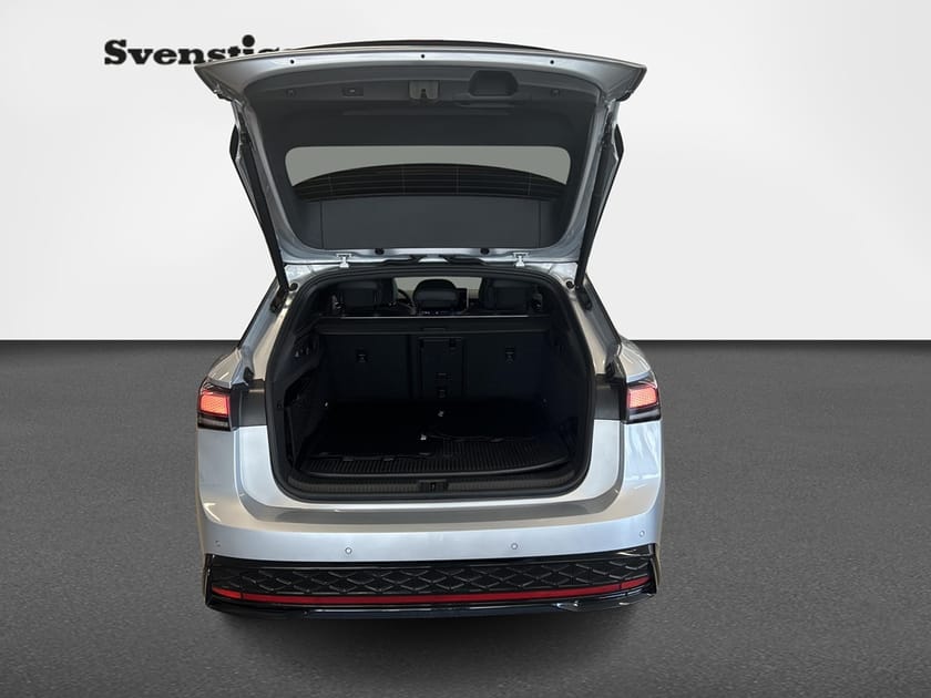 Bild 5 av Volkswagen ID.7 GTX Tourer 86 KWH 340HK Drag Head-up