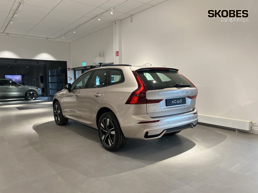 Bild 4 av Volvo XC60 T6 Plus Dark Nordic Edition/Lagerbil