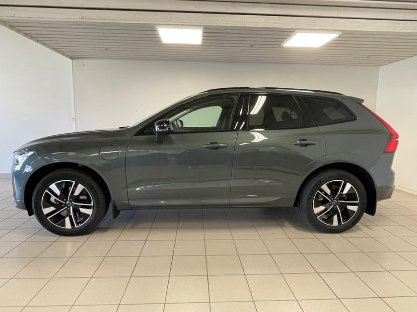 Bild 2 av Volvo XC60 T6 Plus Dark Nordic Edition H/K 360 Kamera HuD