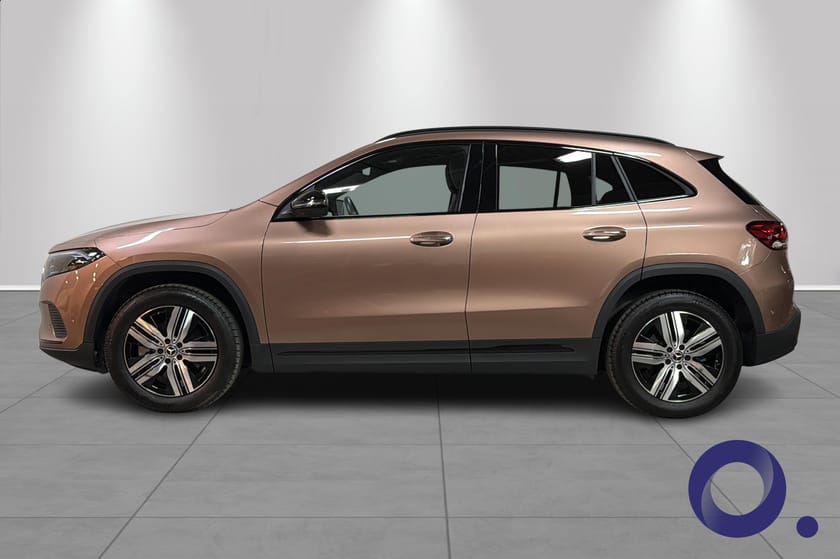 Bilde 2 av Mercedes-Benz EQA 300 4MATIC Progressive | DISTRONIC, HENGERFESTE, MEMORY++