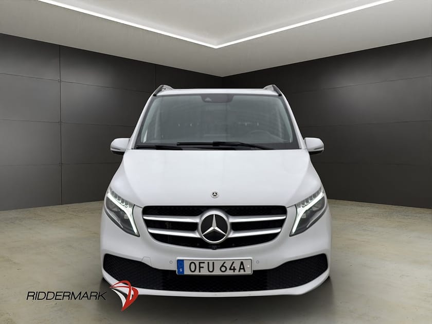 Bild 5 av Mercedes-Benz V 250d 3.1t 250 Värmare Skinn El-Dörrar CARPLAY 7-Sits