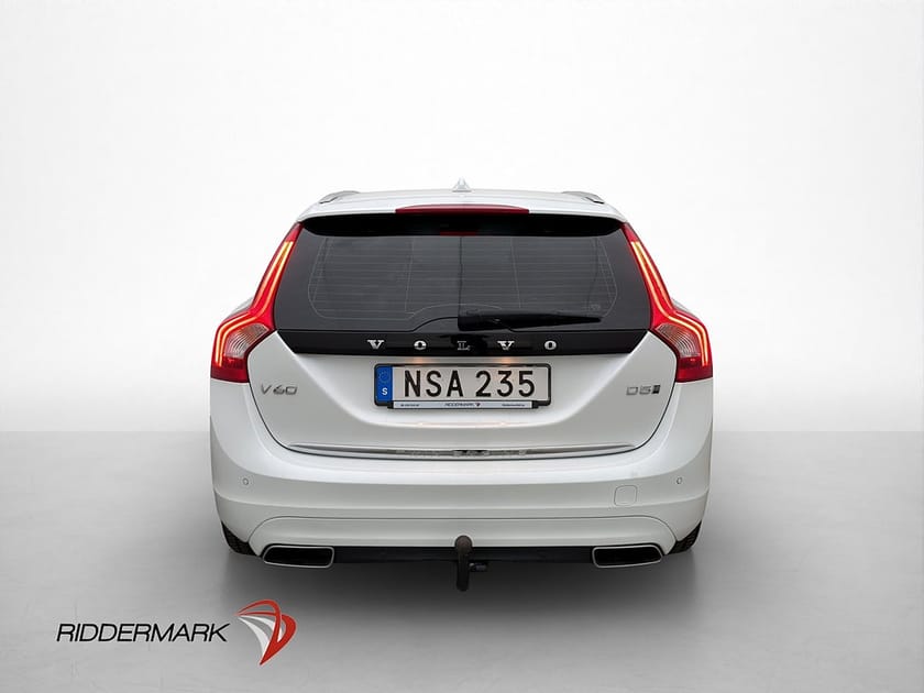 Bild 5 av Volvo V60 Plug-in Hybrid AWD Summum Värmare VOC Drag Skinn