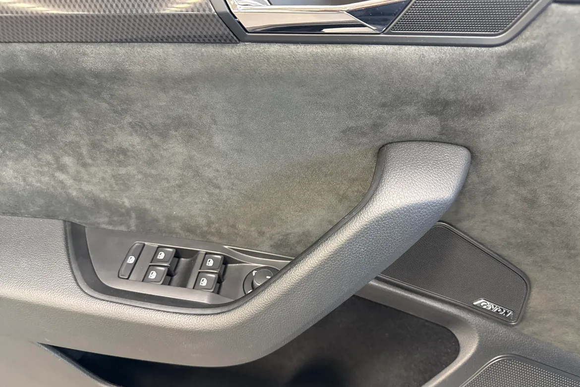 picture of a car